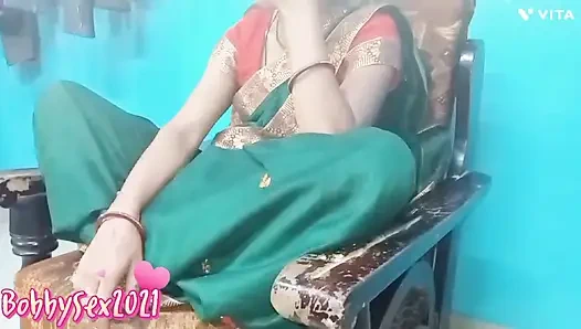 Gerçek üvey kız kardeş ve üvey erkek kardeş ebeveynlerinin arkasında seks ilişkisi yapıyor, Hintli seks