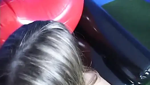 Sevimli sürtük bakış açısıyla yarak emiyor