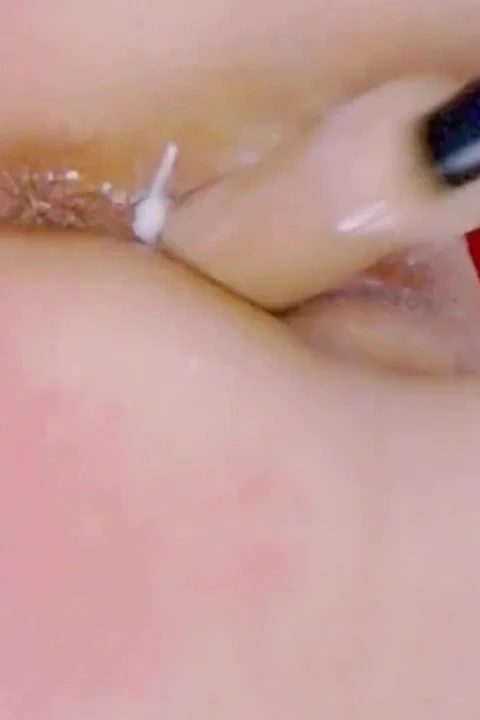 Sikiş tarzı domaltarak şaplak atma seks makinesi