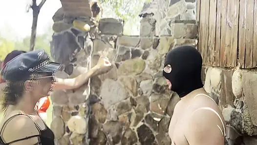 KÜSTAH YÜZ SIKIŞ SAHIBE ZEIDA