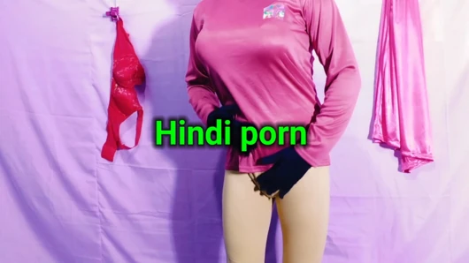 Telugu evli kadın romantik öpüşme videosuyla sikişiyor, desi-queen1