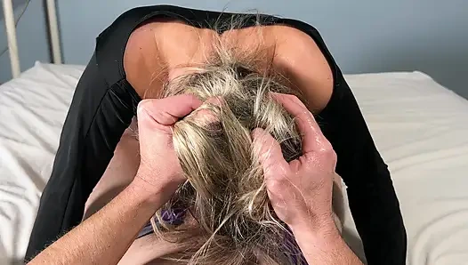 Ona ağzımı Uzatıyorum, Boğazından Sikilmeyi Ve Fahişe Gibi Boşalmayı Sevdiğim Üvey Anne Ailesi Gibi