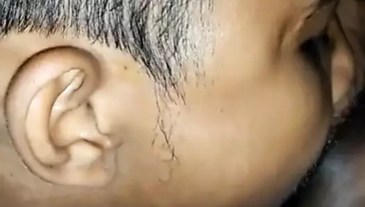 Desi sri lankalı kız arkadaşının kedi yalama