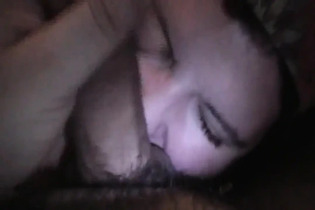 Betty büyük wuns yarağımı emiyor