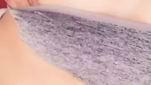 Malezyalı kız büyük memeler