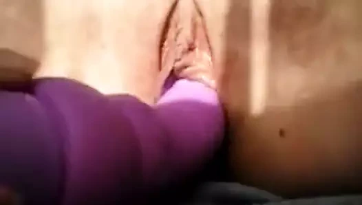 Bir arkadaşım bana video göndermeyi bırakamaz.