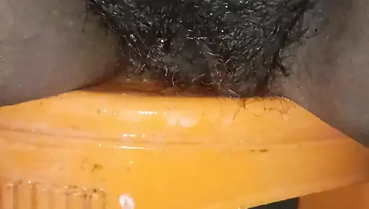 Teyze banyo gösteriyor