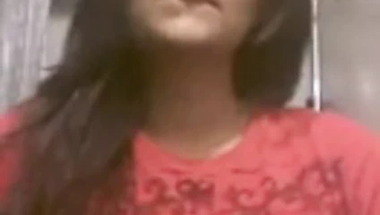 Seksi Hint kız alay ile ona doğal göğüsler