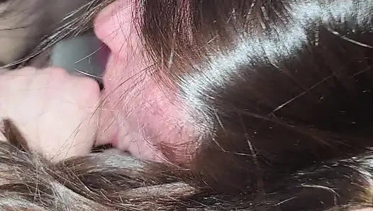 Çok fazla döl ve tükürme ile oral seks bakış açısı :)