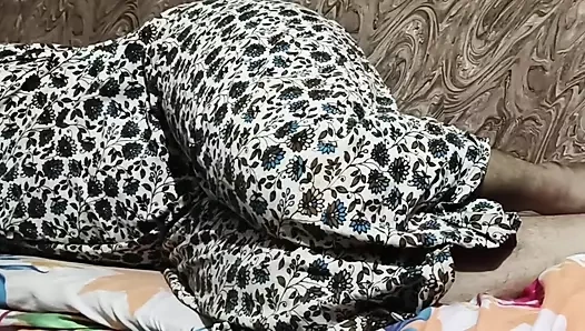 Güzel hizmetçinin ilk röportaj seksi