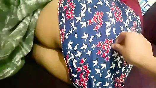 I Wake up My Niece with Pickles