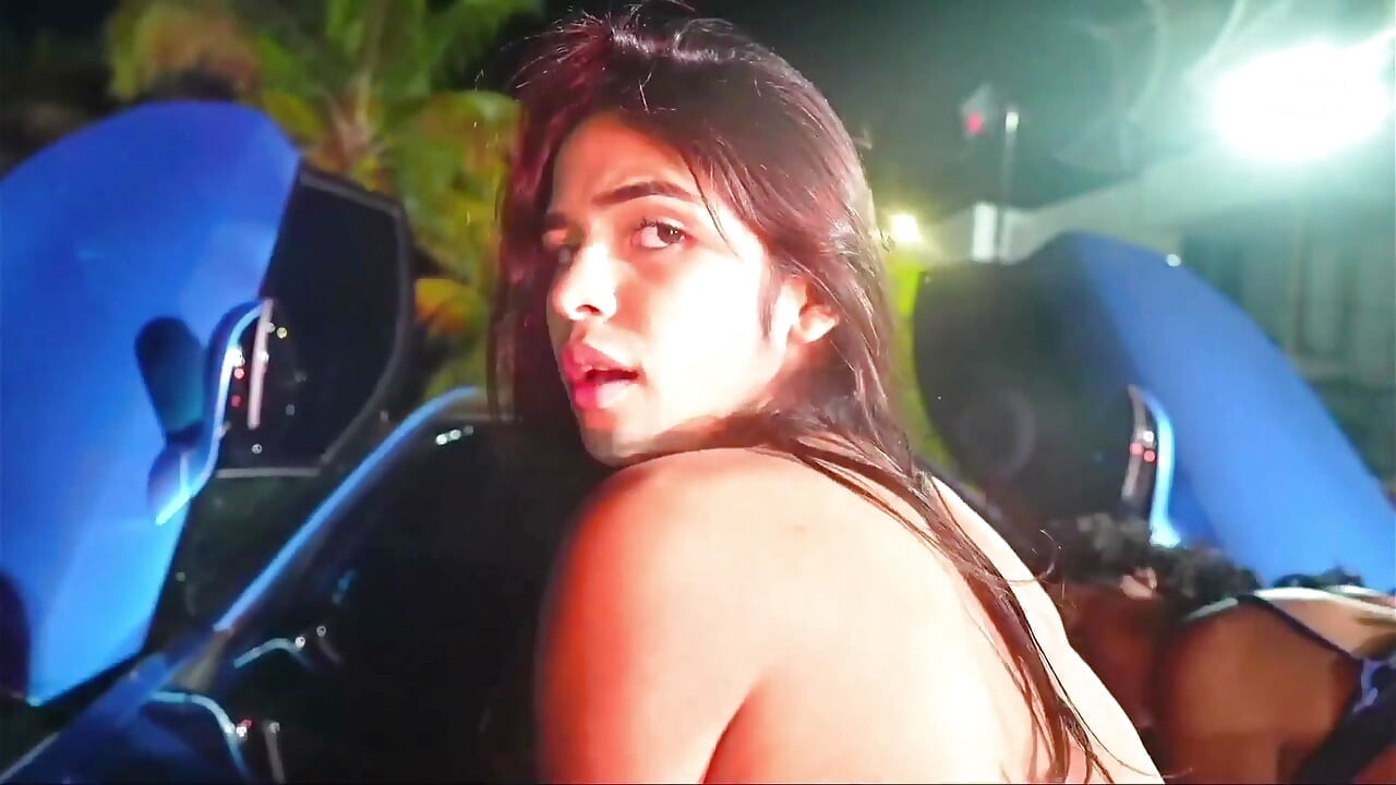 Latinler, twerk yapıyor ve mastürbasyon en iyi kombinasyon GGmansion