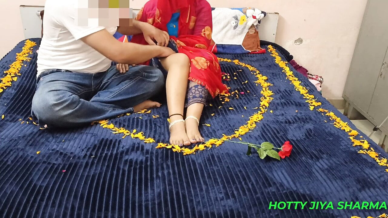 Uff bohat dard ho rahi hai... hint xxx yeni evli suhaagraat seks