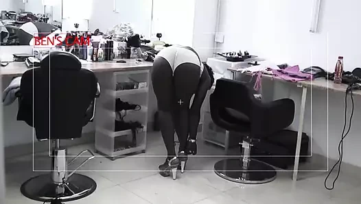 Orta yaşlı seksi kadın Melvina Raquel ile aşk üçgeni amcığını alıyor