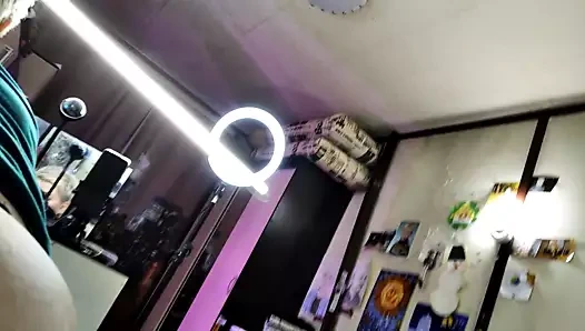 Parmağım anüsünde, sikim boğazında!