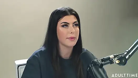 Profesyonel bir dominatrix olmak gal ritchie'nin beklediği şey değil! | Adult Time Podcast