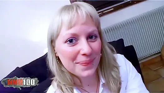 Lavandra May: Büyük memeli bu sarışın için ilk anal penetrasyon