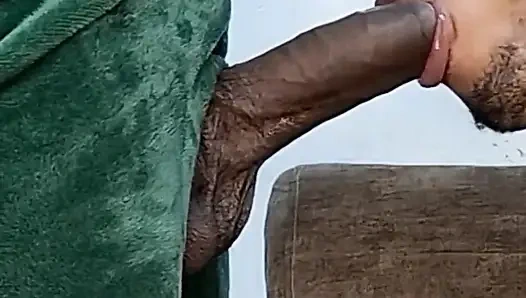 Penisi Dondurma Gibi Tadını Çıkarıyorum