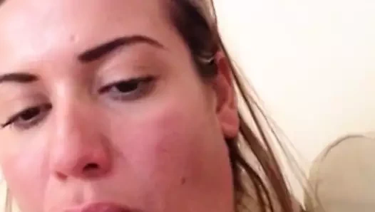 Kendi meme uçlarını em - suce tes mamelles 5