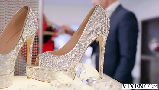 Vixen – müşteri için yaramaz satıcı eliza modelleri iç çamaşırı