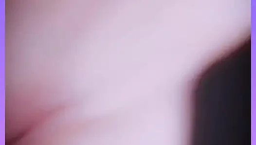 Nefis amcığıyla edepsizce oynuyor