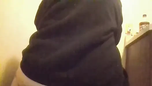 Tombul büyük kalçalar ve memeli sıkı götlü amcık anal fingerinig yumruk büyük
