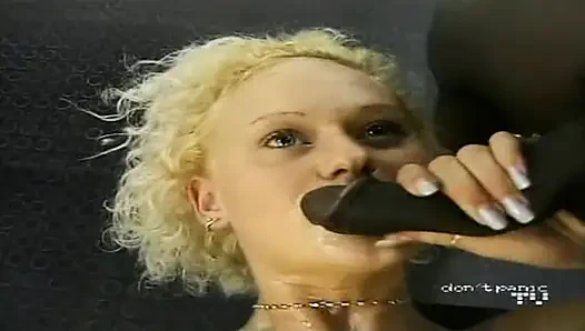 Büyük Omar'ın İngiliz maceraları: anal egzersiz (2001)