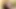 Seksi genç kız tıraşlı amcığını büyük bir dildoyla sikerken eğleniyor