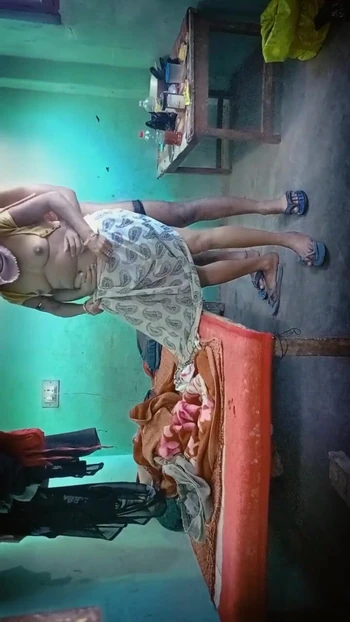 Потрясающий момент из "Горячие деревни дези бхабхи Ki Chudai видео XXX Новое"