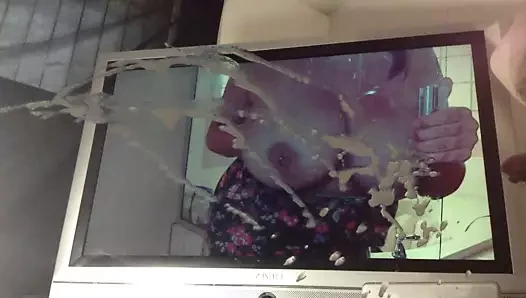 Rebecca döl haraçlarını seviyor