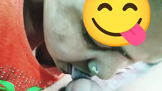 Hintli üvey kız kardeş Seema üvey erkek kardeşinin odasını bir günlüğüne aldı ve ateşli genç üvey kız kardeşle edepsiz Hintçe konuşmanın tadını çıkarmak istiyor
