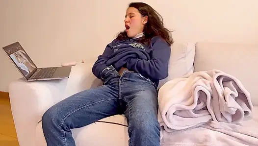 Aylardır sikişmedim, vajinama dokun!!