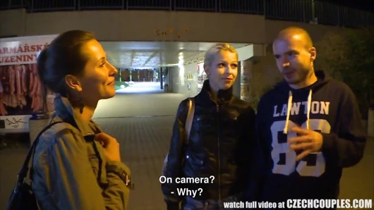 Güzel Çek çifti gf değişimi için para alır