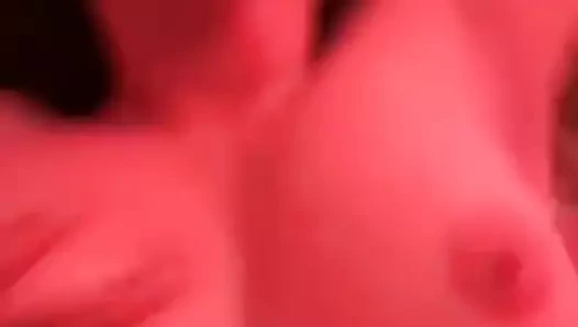 Oynama ile sıcak memeler richa thakur