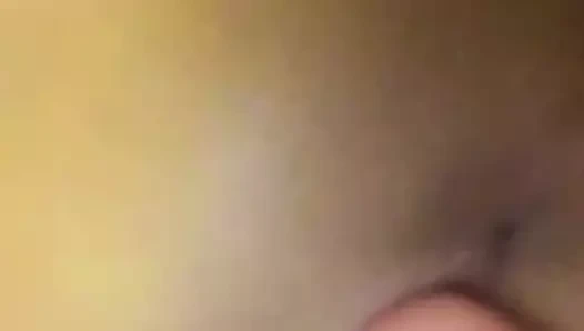 Sıkı küçük kedi yapay penis becerdin