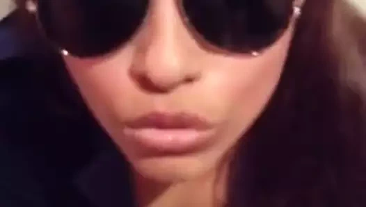 SAFADINHA BEBENDO LEITINHO