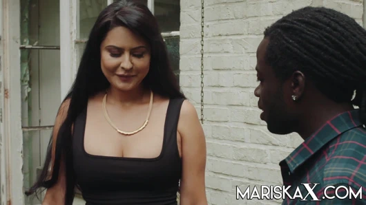 Mariskax mariska kocası tarafından bir bbc'ye teklif edildi