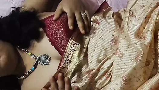 Ateşli desi güzel yenge erkek arkadaşıyla sikişiyor