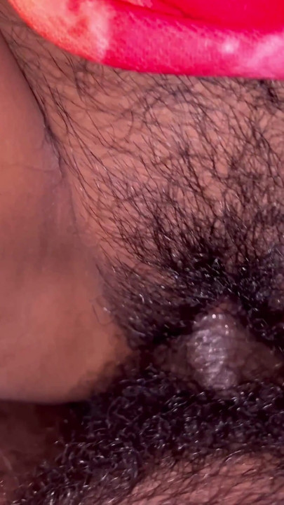 18+ genç kız sert sikişiyor (üvey kız kardeş) Hintli desi üvey kız kardeşiyle seks yapıyor | Klip 1