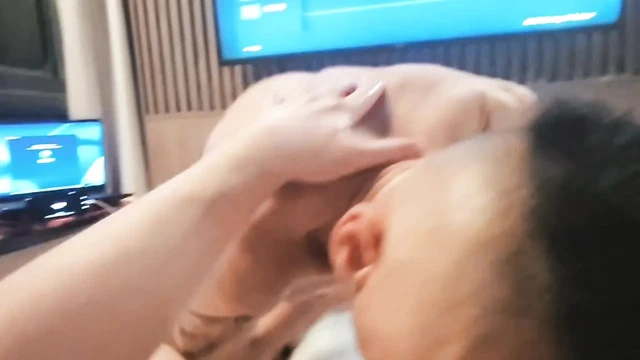 XL penisli stud için otelde yoğun oral seks