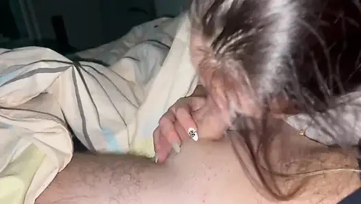 Ateşli bir kadından sabah saksosu