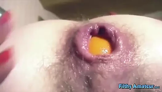 Her türlü ahlaksızlık, huni sokan bir köle