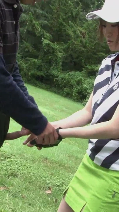 Akıllı Japon kadınlar hobilerini birleştiriyor - Golf ve sikiş | Bölüm 1