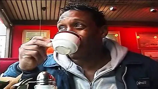 Büyük Omar'ın İngiliz maceraları: Londra amcık avı (2003)