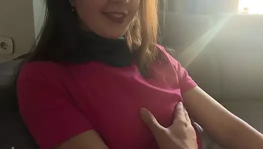 Sekreter maaşını yükseltmek için ilk kez çıplak ayakla kıçından sikikleri