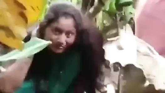 Sevgilisiyle teyze kocası tarafından yakalandı