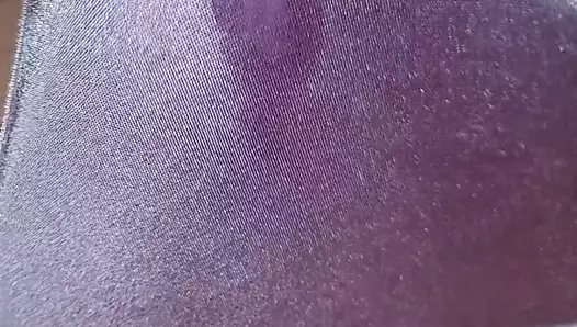 Cumming içinde bir yeni saten tanga