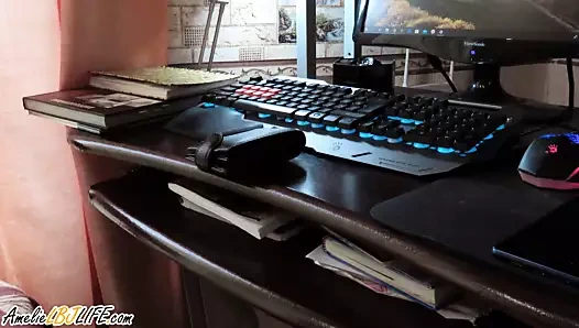 Bebeğim üvey kardeşinin horozunu emer ve oral anal alır