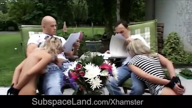 iki sarışın köle onları ustaları tarafından ezilen