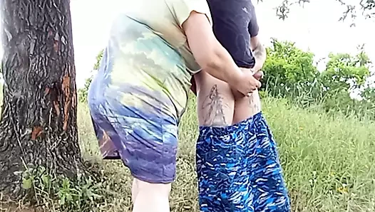 Parkta ve herkesin içinde penisimin mastürbasyonu